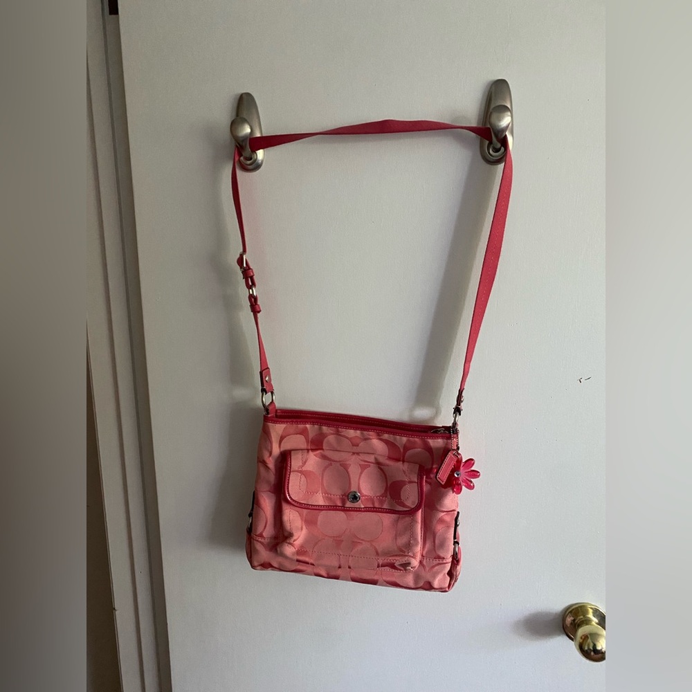 Coach Signature pink bag